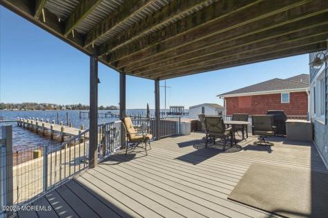32 Cove Road W Bayville NJ 08721