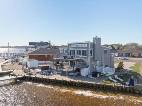 32 Cove Road W Bayville NJ 08721