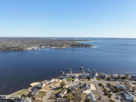 32 Cove Road W Bayville NJ 08721