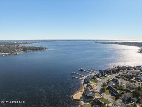 32 Cove Road W Bayville NJ 08721