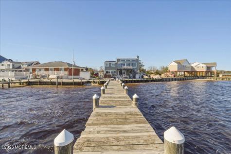 32 Cove Road W Bayville NJ 08721
