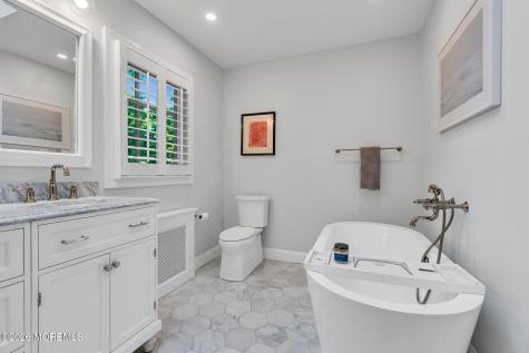 15 Circle Drive Rumson NJ 07760
