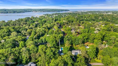 15 Circle Drive Rumson NJ 07760