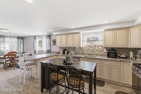 70 Oak Ridge Parkway Toms River NJ 08755