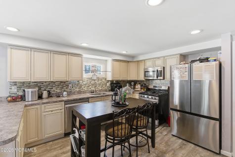70 Oak Ridge Parkway Toms River NJ 08755