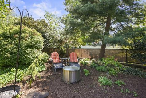 636 Ridgedale Avenue Woodbridge NJ 07095