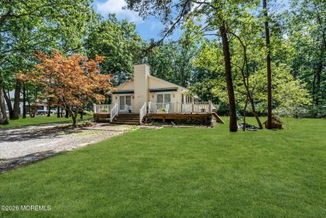 571 Whitecomb Avenue Jackson NJ 08527