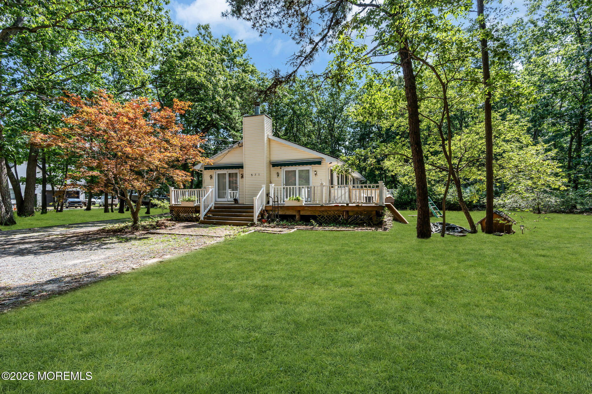 571 Whitecomb Avenue Jackson NJ 08527