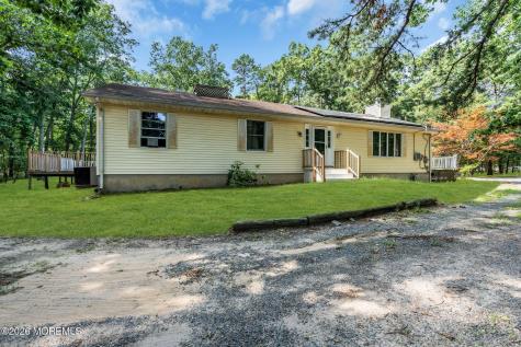 571 Whitecomb Avenue Jackson NJ 08527