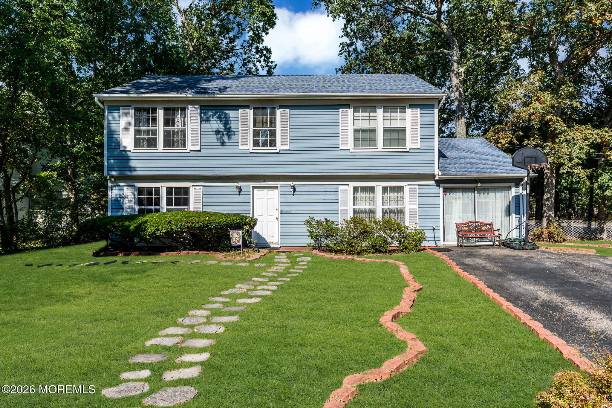 6 Riverwood Court Toms River NJ 08757