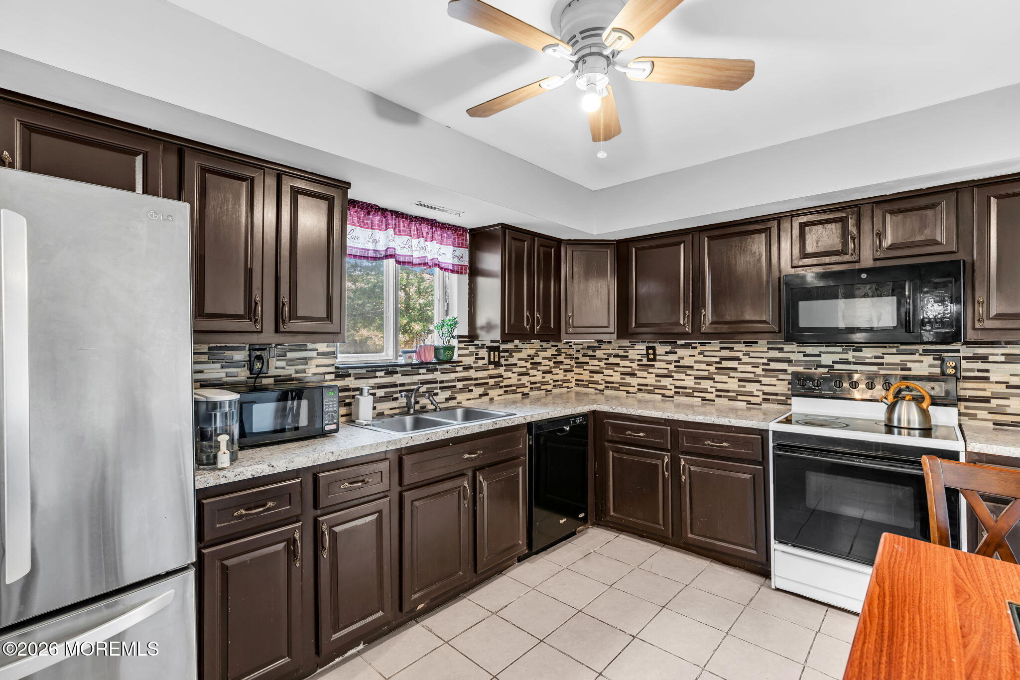 6 Riverwood Court Toms River NJ 08757