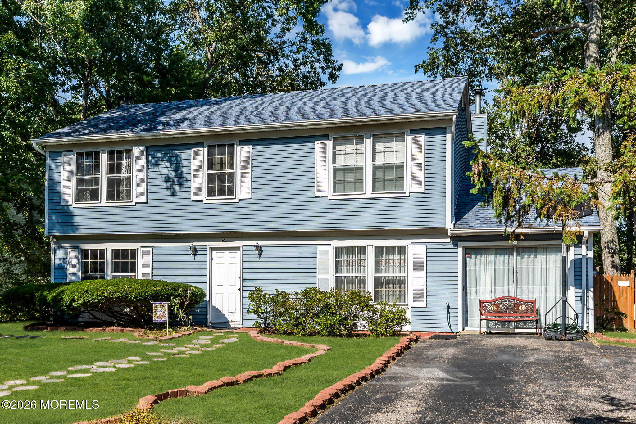 6 Riverwood Court Toms River NJ 08757