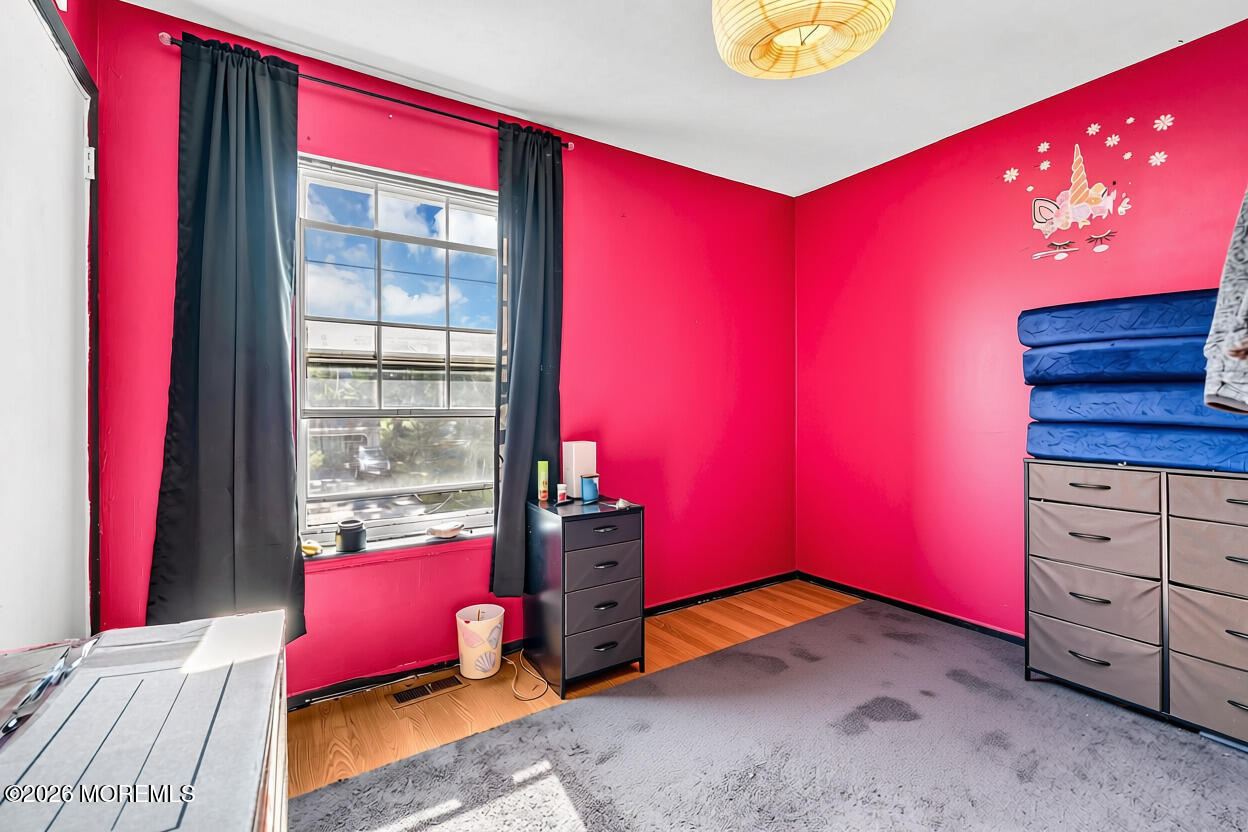 6 Riverwood Court Toms River NJ 08757