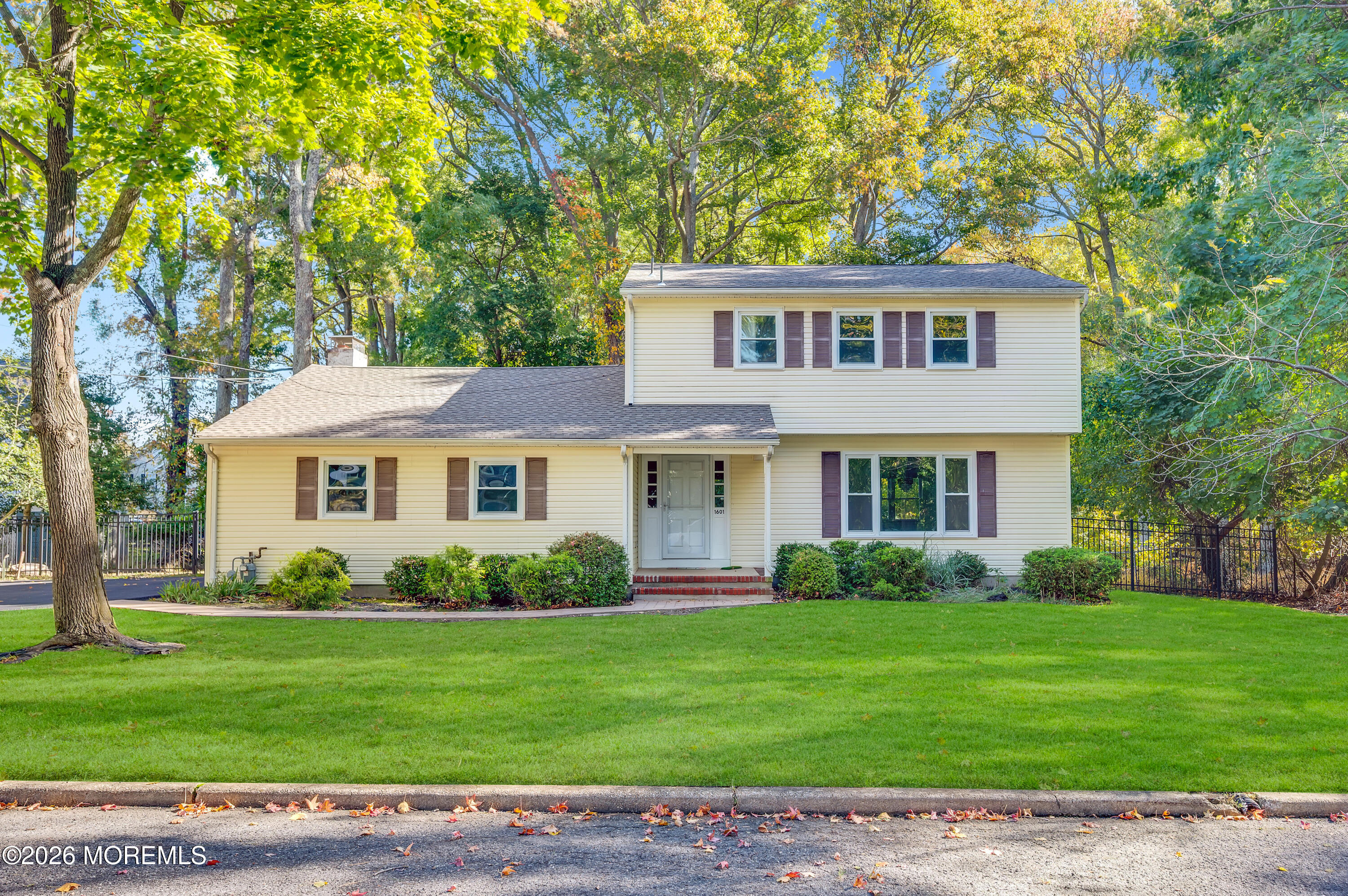 1601 Melville Street Oakhurst NJ 07755