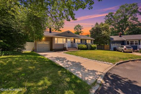 575 Garfield Avenue Belford NJ 07718
