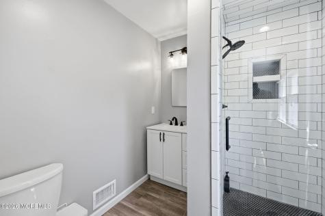 575 Garfield Avenue Belford NJ 07718