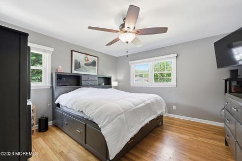 575 Garfield Avenue Belford NJ 07718