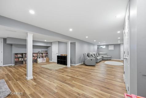 575 Garfield Avenue Belford NJ 07718