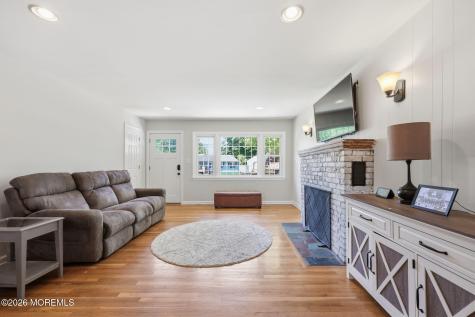 575 Garfield Avenue Belford NJ 07718