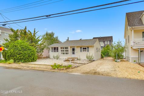 224 Eisenhower Avenue Ortley Beach NJ 08751