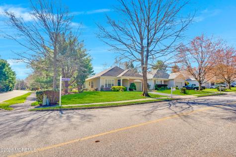 2 Spring Meadow Drive Lakewood NJ 08701
