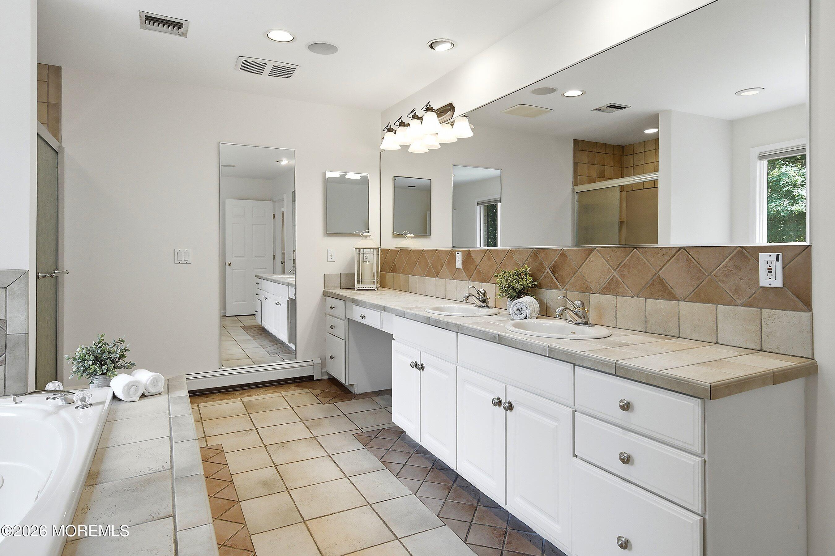 27 Westgate Court Colts Neck NJ 07722