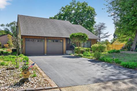 3 Scenic Lane Matawan NJ 07747