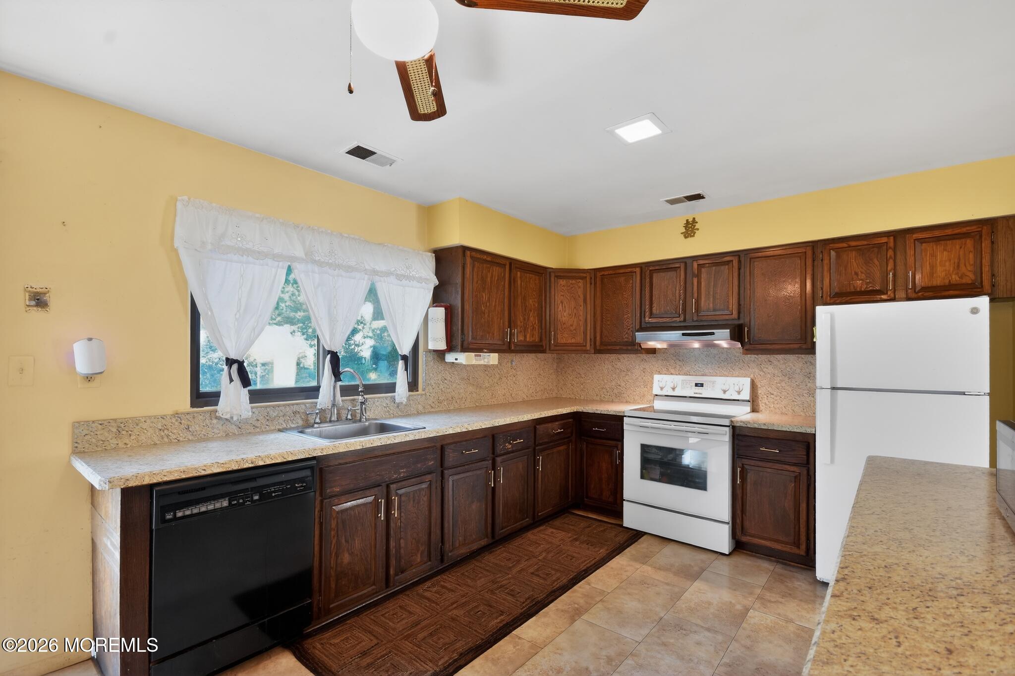 3 Scenic Lane Matawan NJ 07747