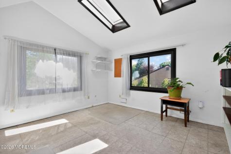 3 Scenic Lane Matawan NJ 07747