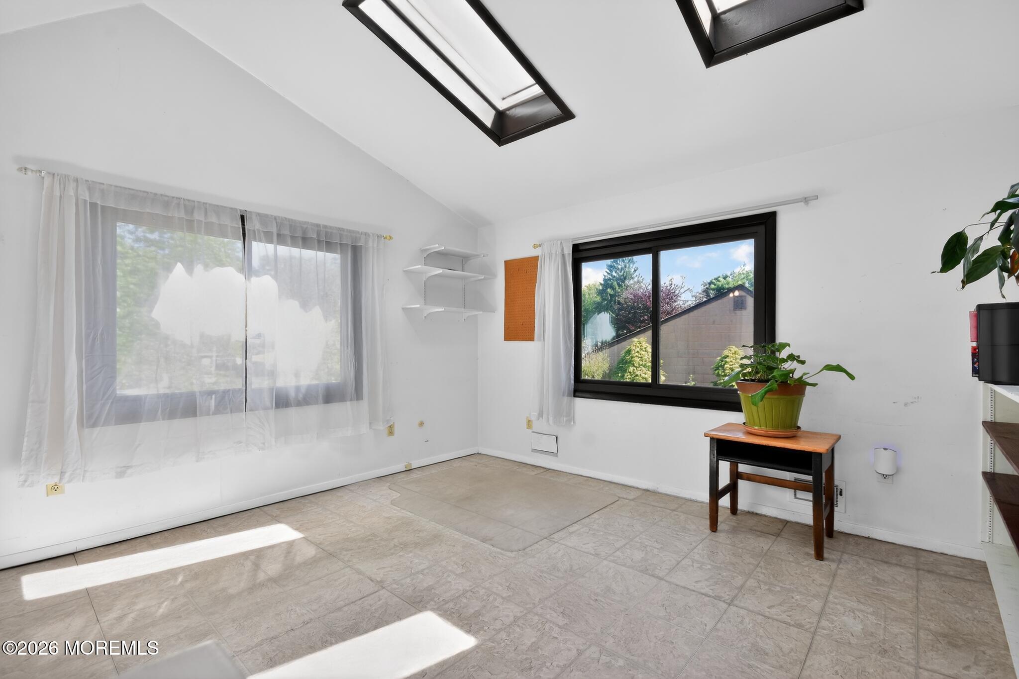 3 Scenic Lane Matawan NJ 07747