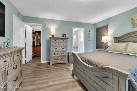 12 Dogwood Drive Barnegat NJ 08005