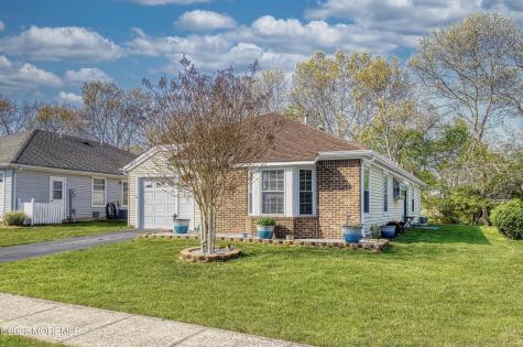 12 Dogwood Drive Barnegat NJ 08005