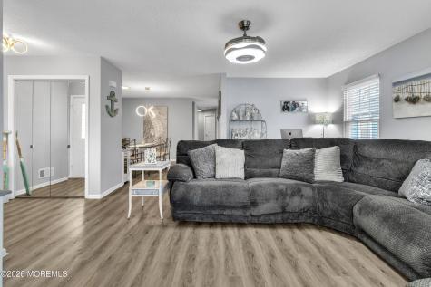 12 Dogwood Drive Barnegat NJ 08005
