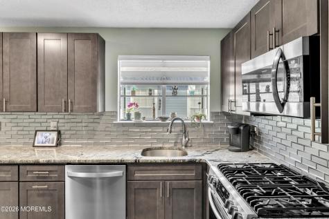 12 Dogwood Drive Barnegat NJ 08005