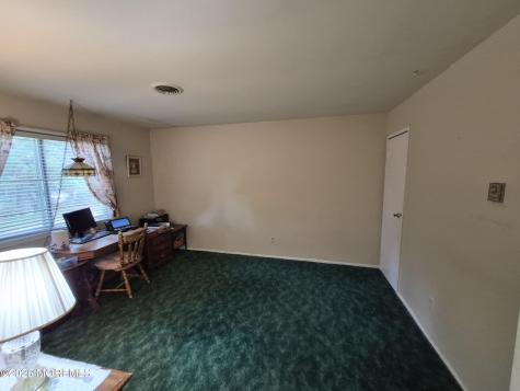 43 Maine Avenue Whiting NJ 08759