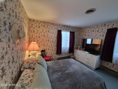 43 Maine Avenue Whiting NJ 08759