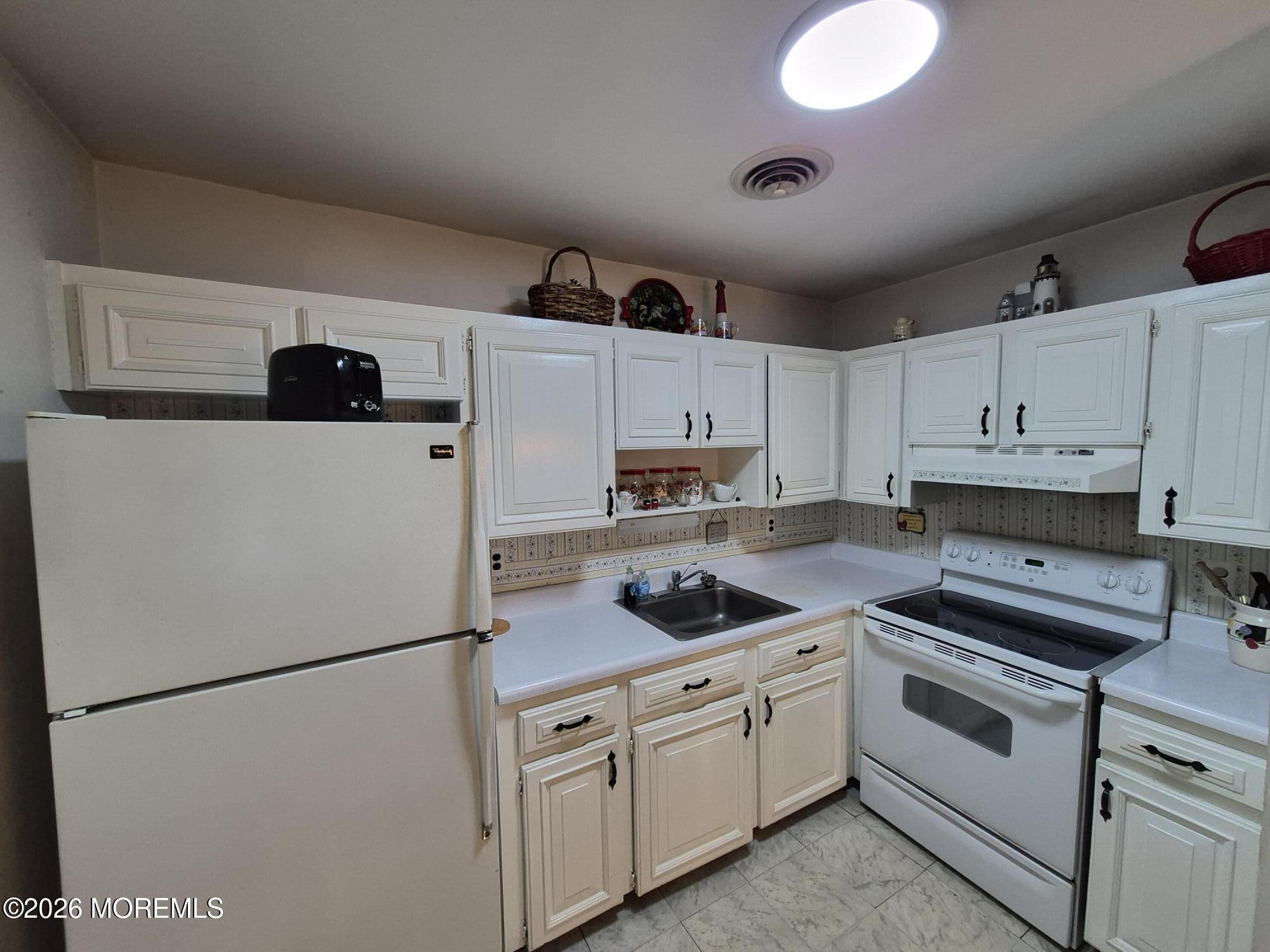 43 Maine Avenue Whiting NJ 08759