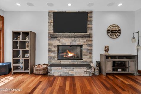 8 Duke Court Tinton Falls NJ 07724