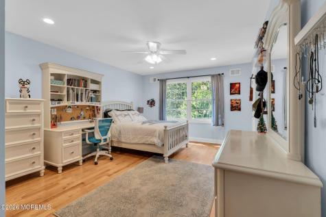 8 Duke Court Tinton Falls NJ 07724