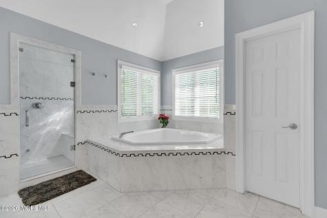 8 Duke Court Tinton Falls NJ 07724