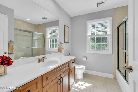 8 Duke Court Tinton Falls NJ 07724
