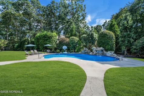 8 Duke Court Tinton Falls NJ 07724