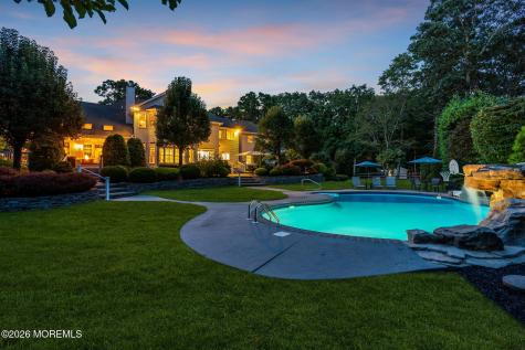 8 Duke Court Tinton Falls NJ 07724