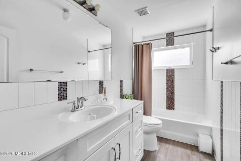 1020 Netherwood Drive Lakewood NJ 08701
