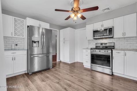 7 Sweetbriar Trail Howell NJ 07731