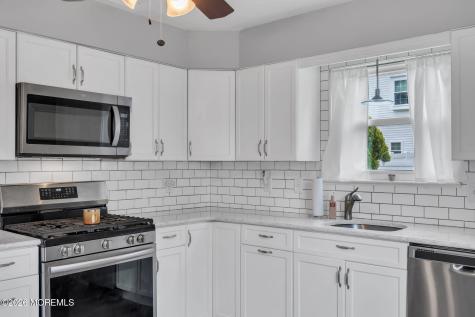 7 Sweetbriar Trail Howell NJ 07731