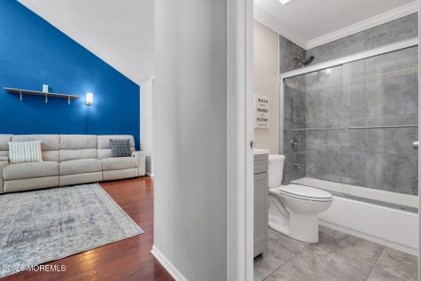 7 Sweetbriar Trail Howell NJ 07731