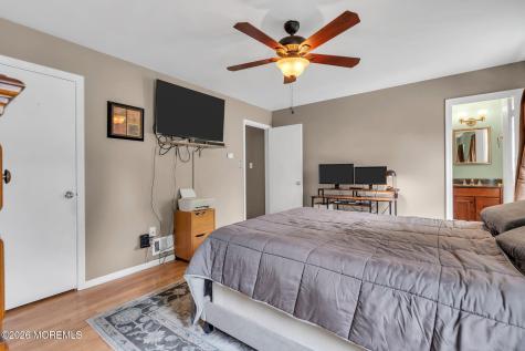 7 Sweetbriar Trail Howell NJ 07731