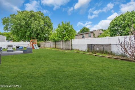 7 Sweetbriar Trail Howell NJ 07731