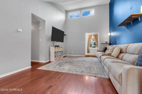 7 Sweetbriar Trail Howell NJ 07731